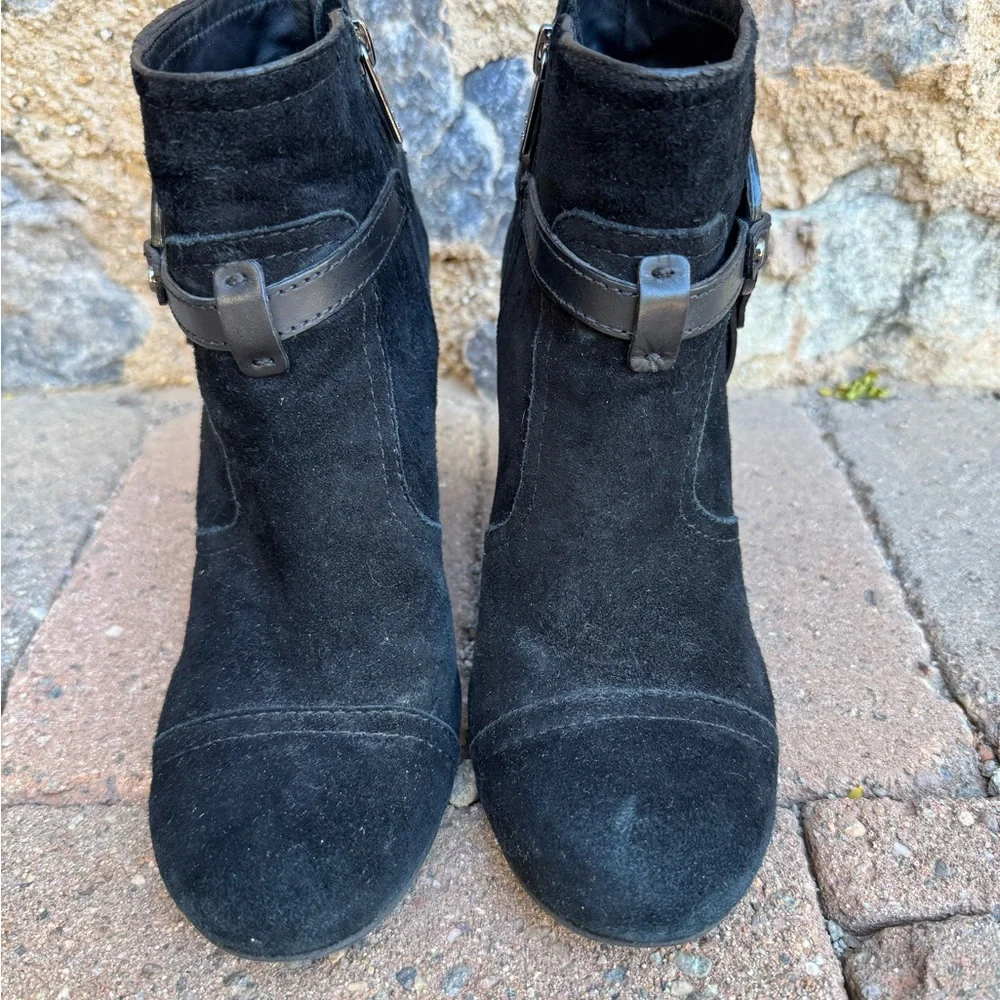 Tory Burch Black Suede Ankle Boots Size 8 - Picture 4 of 6